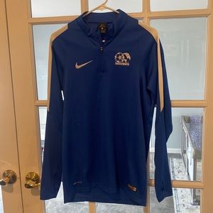 Mens Nike size small half zip